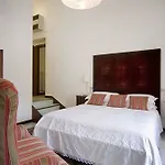 Emme Palace & فندق أورفييتو