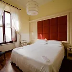 فندق Emme Palace & أورفييتو
