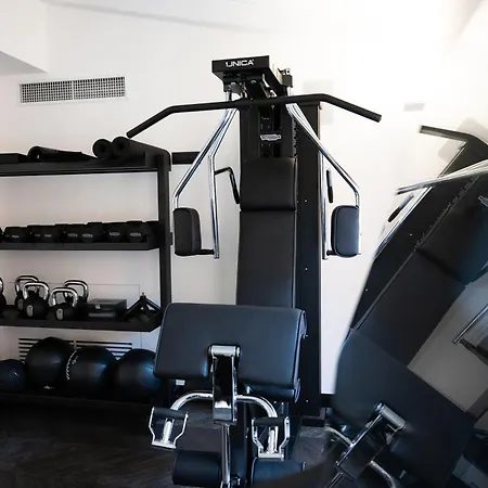 Emme Palace & Hotell