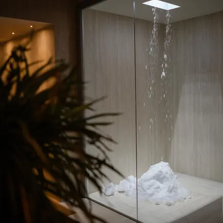 Emme Palace & Hotell 4*