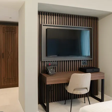 Emme Palace &