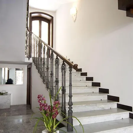 Hotell Emme Palace & Orvieto