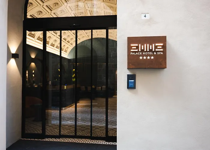 Hotel Emme Palace & 4*